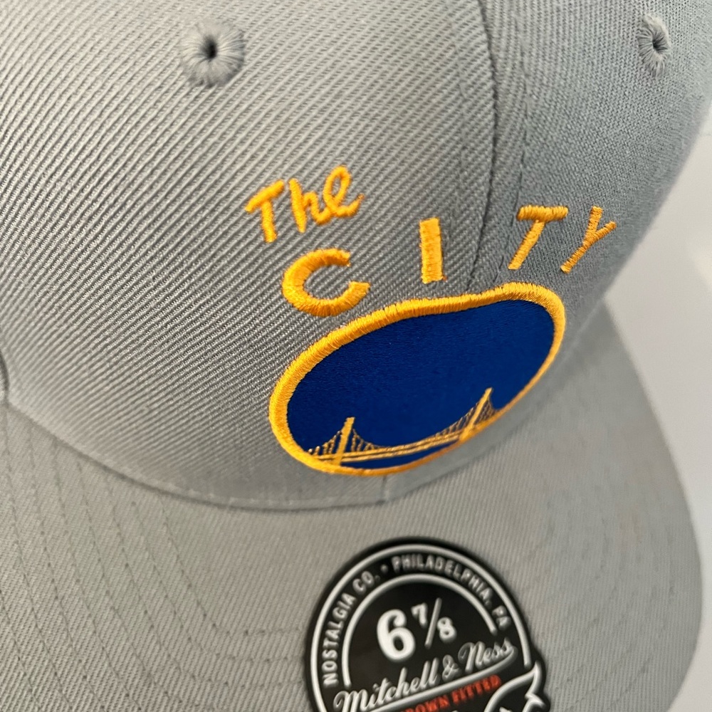 Hat - Picture 2 of 5